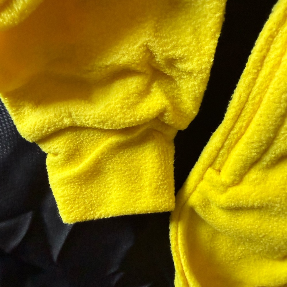 New Yellow Pikachu Plush Pajamas PJ’s Warm and Comfortable Pokemon Size Medium - Picture 6 of 8